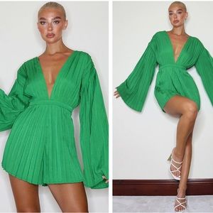 Pretty Little Thing pleated tie-back romper (BLACK)